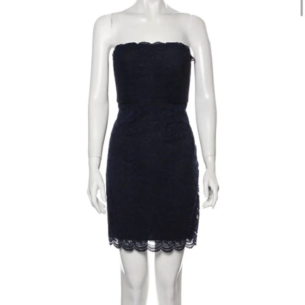 Diane von Furstenberg Walker Sheath Dress - navy